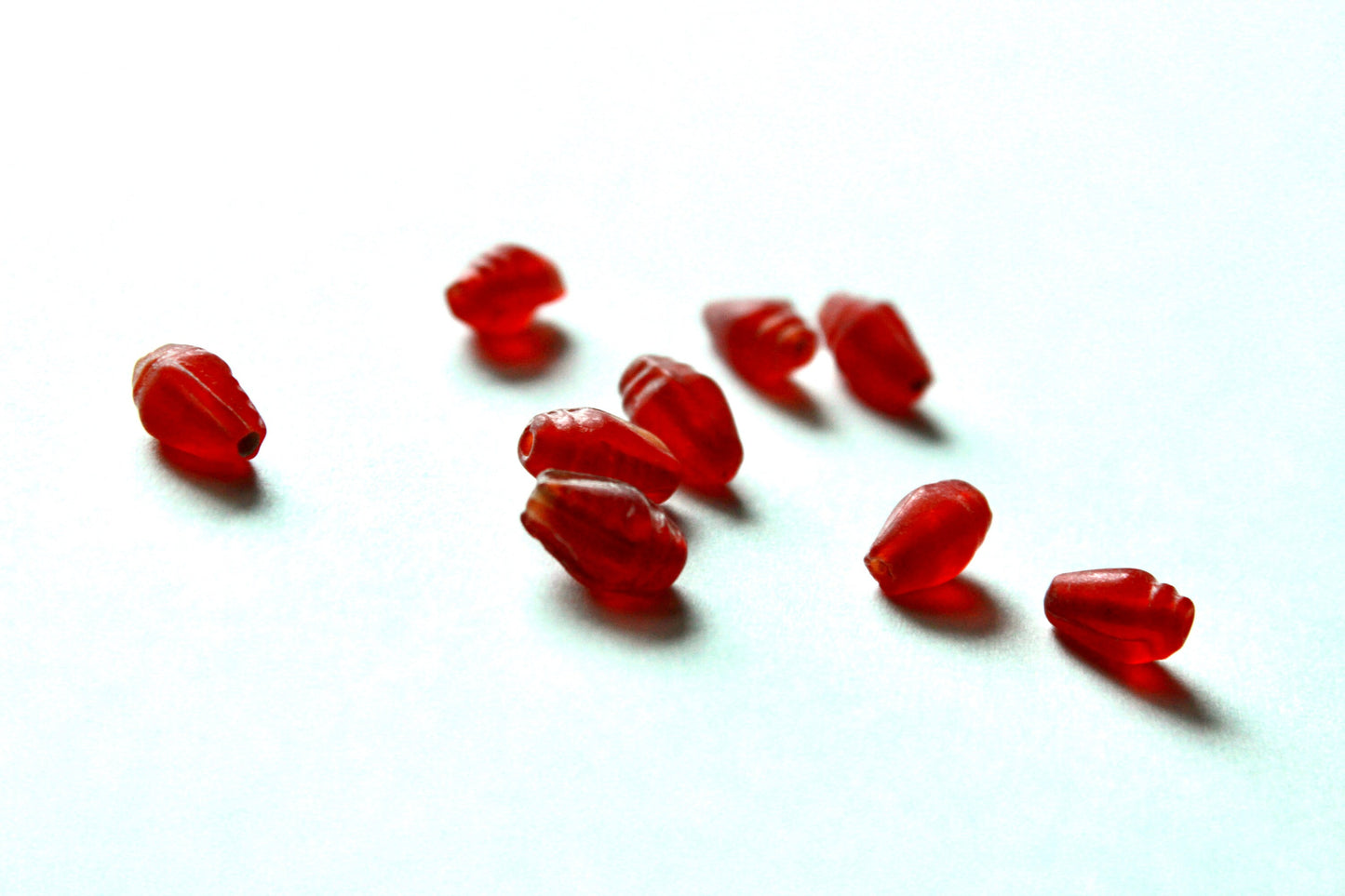 36 Pcs Red Glass Beads, Shell Design, 11x7mm, 1.5mm Hole, Vintage